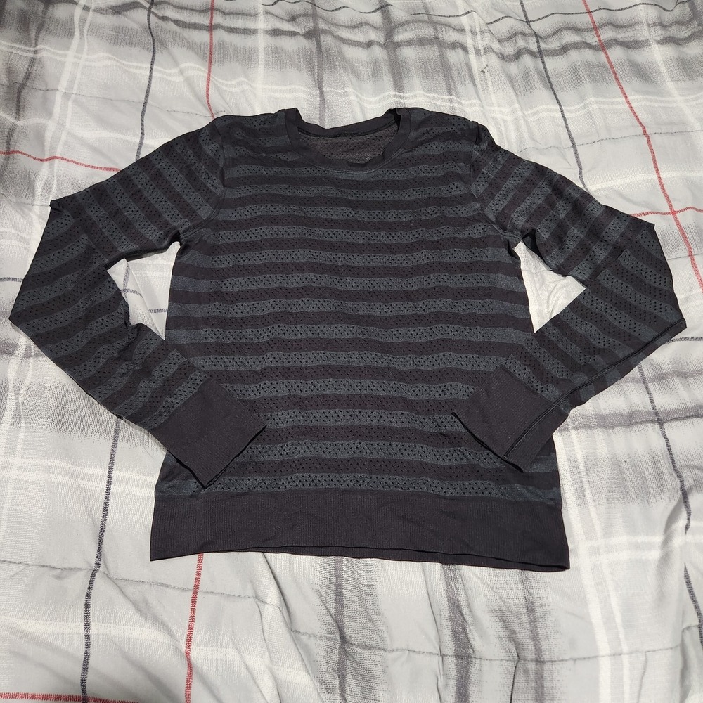 lululemon womens breeze by long longsleeve
